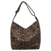 Bolso de lona con estampado de leopardo de estilo coreano, de nicho, nueva colección otoño/invierno, estilo casual y relajado, bolso de hombro de gran capacidad, adecuado para ir al trabajo