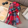 Bufanda de Lujo Británica Clásica Imitación Cachemir Australiano a Cuadros con Tacto de Alta Gama, Bufanda Cálida Vintage de Otoño e Invierno para Pareja