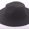 Amazon sombrero casual de lana para mujer sombrero ligero de tablero multicolor opcional sombrero de fieltro de imitación para hombre y mujer sombrero de caballero venta al por mayor de fábrica