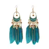 Aretes Largos de Pluma Estilo Bohemio Gancho de Oreja Viaje a Yunnan Retro Personalizados Hechos a Mano con Borla de Hoja Aretes para Fotografía de Viajes