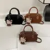 Bolso de mano de alta gama para mujer, nueva colección otoño 2026, diseño elegante y minimalista, adecuado para ir al trabajo, se puede llevar debajo del brazo o como bolso de hombro o bandolera