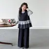 Conjunto de moda para niñas, nuevo estilo otoño 2026, conjunto de tres piezas para niños mayores estilo coreano: camiseta básica, chaleco, pantalones de pierna ancha para primavera y otoño