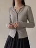 Camiseta de Manga Larga con Cuello en V y Bloques de Color GomingRetro para Mujer, Suéter de Punto Otoño Guangzhou Trece Líneas AN2311