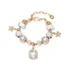 2025 Panjia Nuevo Más Vendido Elegante Flor Blanca de Diamante Cuadrado Colgante de Circonita Pulsera de Cuentas DIY Venta al por Mayor