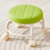 Banqueta Pequena com Rodas, Banqueta Baixa para Costura, Cadeira Giratória para Crianças Aprendendo a Andar, Banqueta Pequena Móvel com Rodas Universais