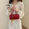 Yuezi 2026 Verão Nova Bolsa Boston Texturizada Casual Versátil para Mulheres, Nova Bolsa de Ombro Transversal Moda Retrô