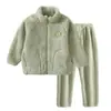 Conjunto de Pijama de Veludo Espesso Outono e Inverno Infantil Conjunto para Bebê Meninos e Meninas Roupas de Casa Infantis Tamanho Médio e Grande Conjunto de Roupas de Casa Infantil Produto Novo