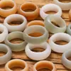 Venta al por mayor del fabricante Anillo Corredizo de Raíz de Bodhi de Jade Blanco Natural Anillo Accesorios para Juguetes Literarios de Bodhi Weathered Fired Bodhi