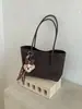 Bolso Tote Simple y Elegante 2026, Bolso de Mano con Diseño de Nicho, Bolso de Hombro Casual Versátil de Moda para Mujer