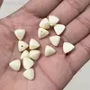 Contas Espaçadoras Pequenas em Forma de Coração com Frutas de Marfim Esculpido, Contas Esculpidas com Pó de Concha DIY Pulseira Colar Acessórios de Joia Atacado