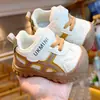 Zapatos para niños pequeños, nuevos modelos de primavera y otoño, zapatos para bebés principiantes para niños de 2 a 3 años, suela blanda, antideslizantes, tejido de malla, transpirables