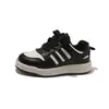 Zapatos Casuales de Skate para Niñas 2026 Primavera/Otoño Zapatos Infantiles Zapatos Deportivos para Niños Zapatos Blancos para Estudiantes Moda para Niños de Edad Media y Mayores