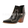 Juyuan Nuevo Modelo Primavera 2026 Talla Grande Zapatos Retro para Mujer Botas de Cuero con Cuña Bordadas Negras