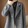 Abrigo de lana para mujer 2026, estilo corto para otoño e invierno, corte holgado para figuras petite, chaqueta de lana fuera de temporada con cuello de blazer, moderno