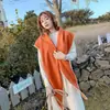 Bufanda Para Mujer Otoño e Invierno Estudiante Estilo Coreano Bufanda de Diamantes Grandes Chal con Letras Doble Propósito Largo Espesado Para Todo Tipo de Clima Bufanda de Invierno
