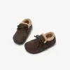 Zapatos para niña 2026 nuevos zapatos de nieve de invierno para niños zapatos de algodón para niña zapatos de invierno para bebé forro doble de algodón y felpa zapatos tipo Birkenstock