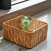 Mesa de Té Cesta de Bocadillos Mesita de Noche Caja de Almacenamiento Cesta con Cajón Cesta de Almacenamiento para Artículos de Baño Marco de Ratán de Plástico