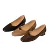 Zapatos de mujer de moda populares de corte bajo, nuevo modelo otoño 2026, cuero suave, tacón grueso, retro, cómodos, zapatos casuales sin cordones para madres