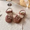 Sandalias Trenzadas para Niñas con Diadema 2026 Verano Nuevo Estilo Coreano Lunares Lazo Suela Suave Antideslizantes Zapatos de Princesa para Niños
