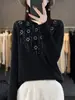 Top de punto floral con pedrería de cuello alto, capa interior ajustada para otoño e invierno, para mujer. Exquisita decoración floral con pedrería. Textura suave y esponjosa. Jersey. Ropa de mujer. Top