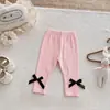 Leggings de alta elasticidad para bebés y niños pequeños, colección de otoño, diseño de lazo estilo coreano, versátiles, elásticos, color liso, pantalones largos ajustados para niñas