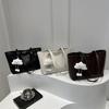Bolso Tote Commuter de Moda Retro 2024 Nuevo Gran Capacidad Alto Sentido Transfronterizo Comercio Exterior Hombro Axila