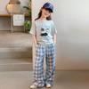 Conjunto de Manga Curta para Meninas Verão 2025 Novo Estilo Calça de Perna Larga Xadrez Fina para Meninas e Crianças Maiores Roupa Casual de Verão