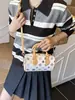 Venta al por mayor del fabricante Comercio exterior Popular Transfronterizo Bolso de mujer 2025 Nuevo de moda Tendencia Bolso de hombro Temperamento Cruzado Bolso de corazón de melocotón de moda