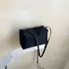 Shuai Mijia 2026 Outono Nova Bolsa de Axila Estilo Nicho para Mulheres, Bolsa de Ombro Quadrada Pequena Casual Vintage para Estudantes Femininas, Bolsa de Tecido