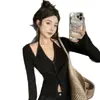 Moderna Camiseta Ajustada de Dos Piezas con Cuello Halter para Mujer, Moda Versátil de Punto Fino Sexy para Primavera y Otoño