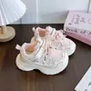 Zapatillas deportivas transpirables para niños, nuevo modelo primavera 2026, zapatillas de running para exteriores para niños y niñas, versátiles zapatillas de papá para el día a día