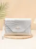 Nova Bolsa Envelope Clutch Feminina 2025 Bolsa de Mão Carteira em Couro Sintético Bolsa de Festa com Alça de Pulso e Corrente