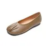 Zapatos de borrego estilo francés de punta redonda, sin cordones, para mujer; zapatos retro tipo abuela con suela plana y pliegues; zapatos Mary Jane de suela suave