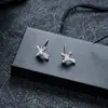 Brincos Cluster de Diamante Cheio de Novo Estilo Transfronteiriços para Homens, Modernos e Versáteis, Brincos de Flor de Íris em Forma de Cruz de Alto Padrão para Mulheres