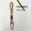 Lanyard para Teléfono Móvil Trenzado Súper Bonito Llavero para Mujer Elegante de Muñeca Material DIY Antirrobo
