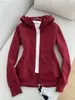 Sudadera jacket negra ajustada para mujer, nuevo estilo otoño 2026, cárdigan retro americano otoño/invierno con capucha y cuello de piel sintética, atuendo