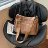 Bolsa Casual Leve de Nylon Feminina Moderna Simples Versátil Bolsa de Ombro Única Grande Capacidade para o Dia a Dia Multibolsos Bolsa Transversal