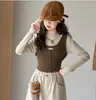 Nuevo conjunto de dos piezas para niña estilo coreano color beige para otoño: top tipo camiseta con diseño de oso, pantalones de chándal holgados, pantalones de pierna curva para niñas de primavera y otoño