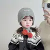 Toucas para Bebês Outono e Inverno Novo Estilo Fofas e Super Adoráveis Toucas de Puxar para Bebês e Crianças Pequenas Toucas de Lã Quentes com Proteção para as Orelhas para Meninos e Meninas