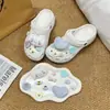 Lindo Dibujo Animado Peluche Corazón Perro Canela Gordo Accesorios Zuecos Grillete Extraíble DIY Resina Hebilla de Zapato al por Mayor
