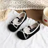Sapatos de Couro para Meninas 2026 Nova Coleção Primavera e Outono Bebê Laço Princesa Sapatilhas Solado Macio Camurça Mary Jane Mocassins
