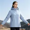 Chaqueta impermeable y cortavientos para exteriores para senderismo y montañismo, disponible en un diseño de una sola capa y elástico tanto para hombres como para mujeres, exclusivamente en nuestra tienda física