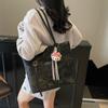 Bolsa Tote Retro de Grande Capacidade com Contraste de Cores Feminina 2025 Novos Têxteis Simples Casual para o Dia a Dia Bolsa de Ombro
