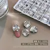 Arte de Uñas K9 sin Base con Brillantes Pedrería Blanca de Lujo, Pedrería Versátil Grande en Forma de Diamante Cuadrado para Uñas