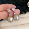 Pendientes de Zirconia y Perla de Aguja de Plata, Lujo Ligero, Sensación de Alta Gama, Modernos y Versátiles, Pendientes Sencillos con un Diseño Único