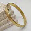 Acero de Titanio Ranura Anillo Liso Hebilla de Pulsera Oro Anillo Liso Fabricante de Pulseras de Acero de Titanio Galvanoplastia Oro de 18K Al por Mayor