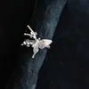 Temperamento retro [sombra de mariposa sueño ebrio] nivel de personalidad estilo simple flor de viento mariposa diseño único sensación anillo ajustable femenino