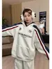 Moletom com Capuz Bordado de Letras para Homens, Tendência Nacional Hiphop Estilo Americano High Street, Jaqueta Solta para Casal