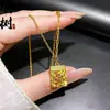 Loja de Ouro Mesmo Estilo Banhado a Ouro Gelo Triturado Trevo de Quatro Folhas Cabacinha Colar para Mulheres, Versátil e Elegante, Borboleta em Forma de Coração Corrente de Clavícula Joia