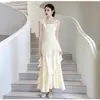 Vestido de Noite Tomara que Caia para Mulheres 2026 Novo Estilo Elegante Slim Fit Vestido de Noivado Pode Ser Usado Casualment Cor Champanhe Vestido em Camadas